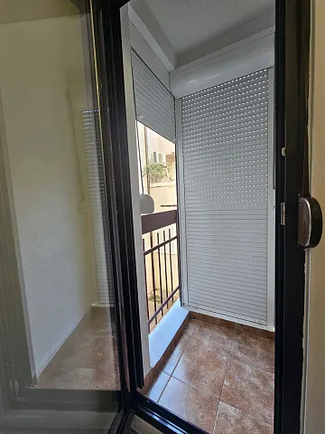 Beautiful and spacious two-bedroom apartment in an excellent location — photo 13